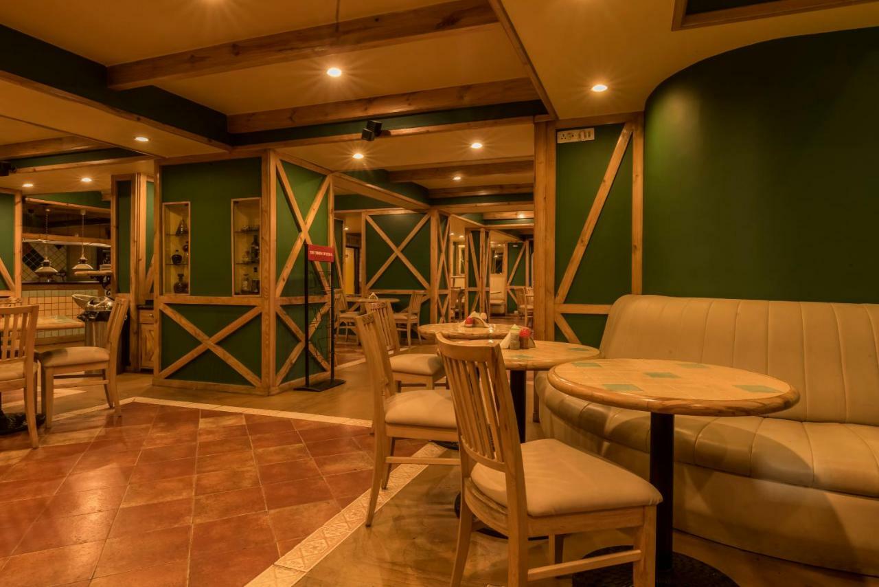 Hotel Nahar Nilgiris Ooty Eksteriør billede